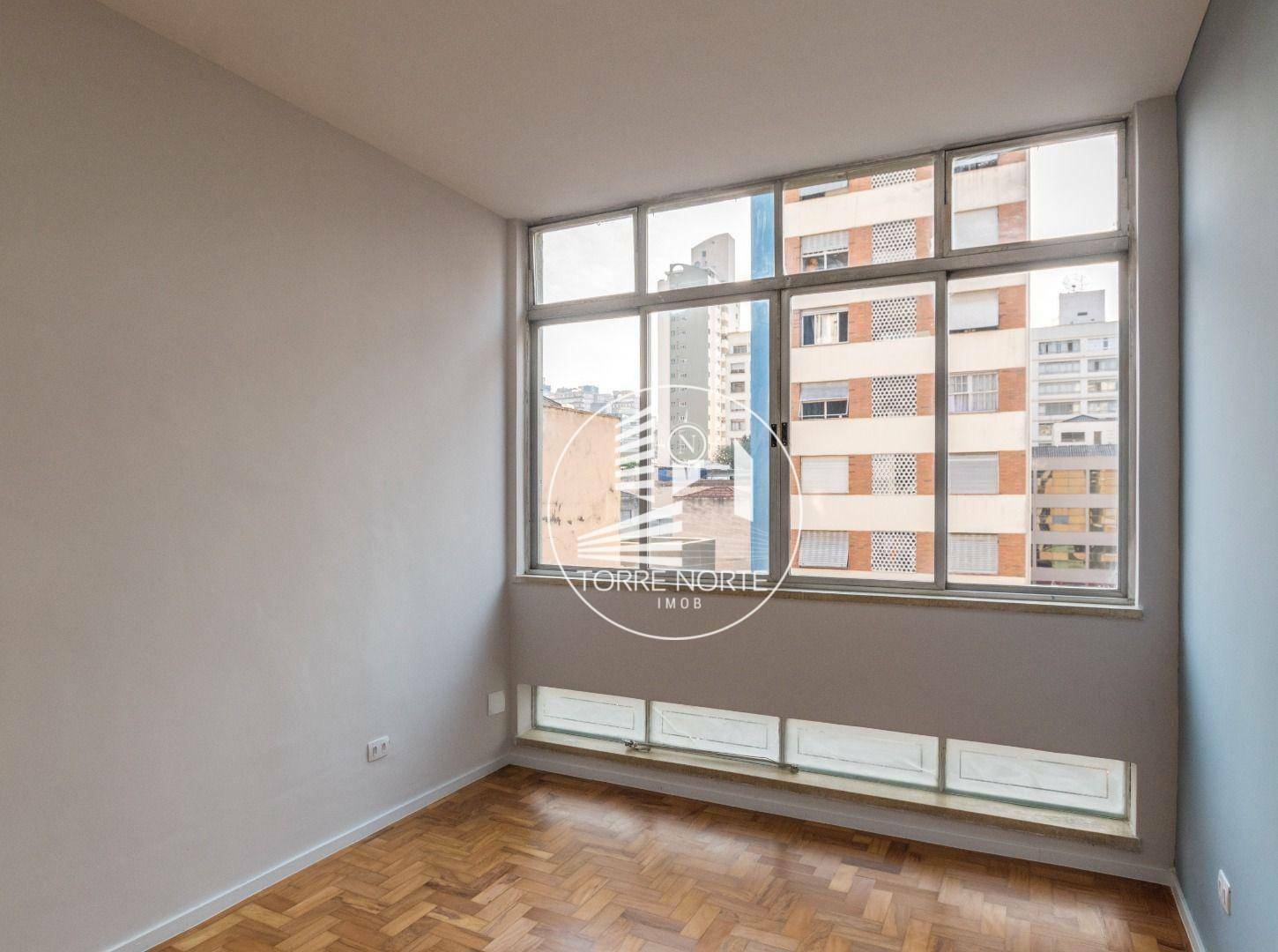 Apartamento à venda com 2 quartos, 67m² - Foto 11