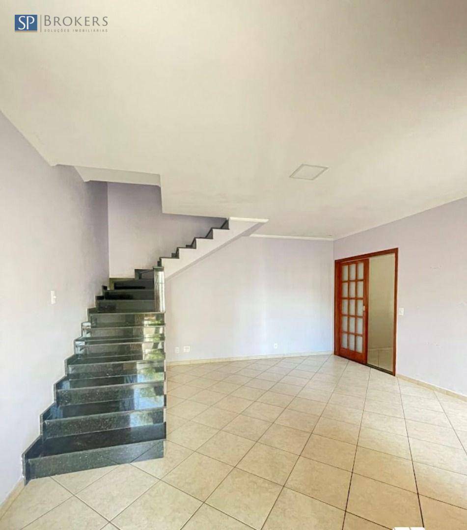 Casa à venda com 3 quartos, 118m² - Foto 3