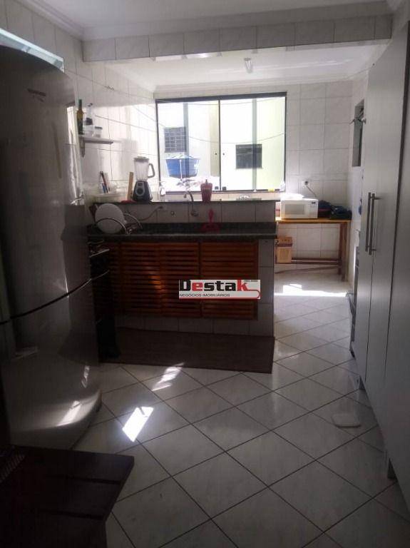 Apartamento à venda com 3 quartos, 96m² - Foto 17