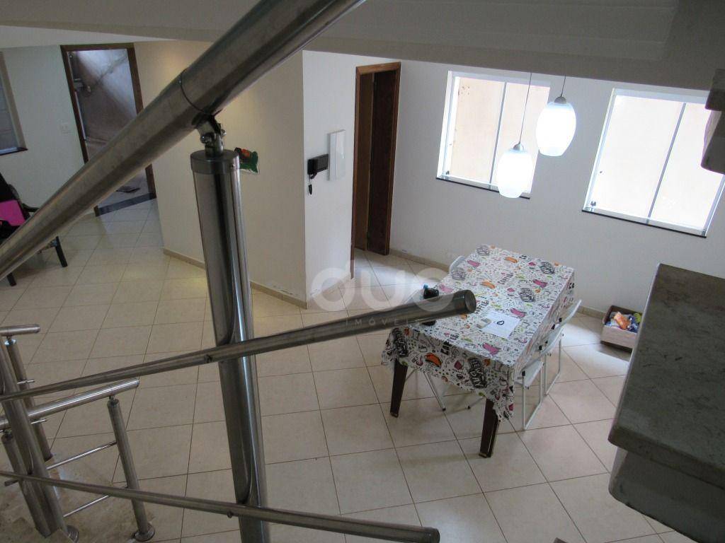 Casa à venda com 3 quartos, 254m² - Foto 18