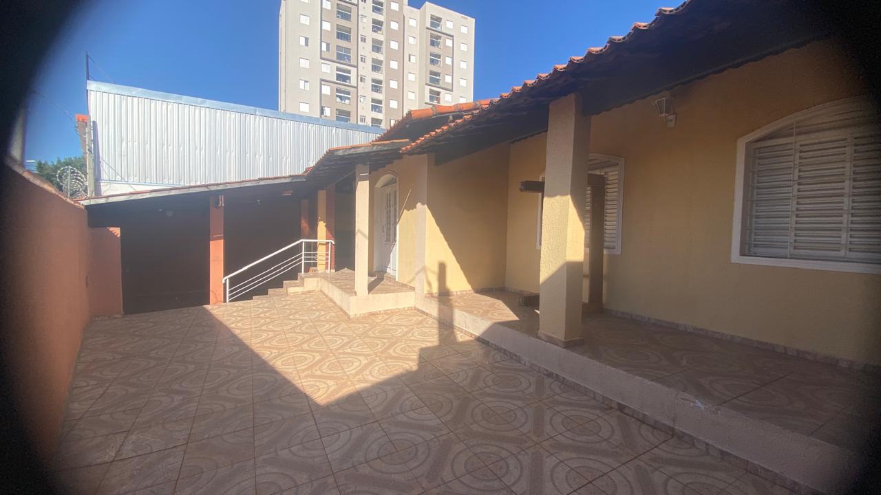 Casa para alugar com 4 quartos, 254m² - Foto 18