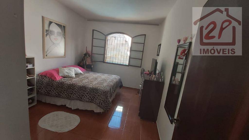 Casa à venda com 4 quartos, 200m² - Foto 10