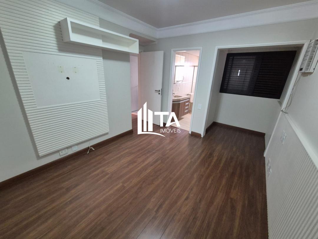 Apartamento à venda com 3 quartos, 121m² - Foto 15