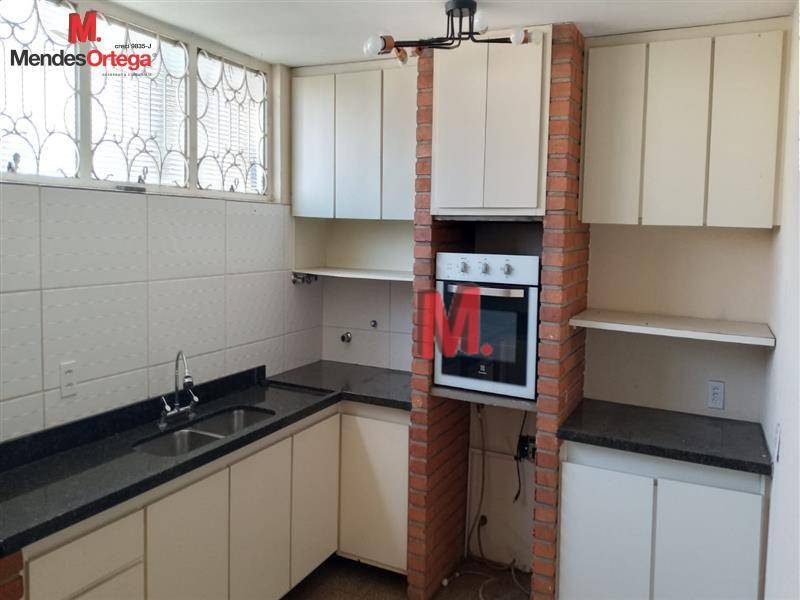 Casa à venda com 3 quartos, 226m² - Foto 5