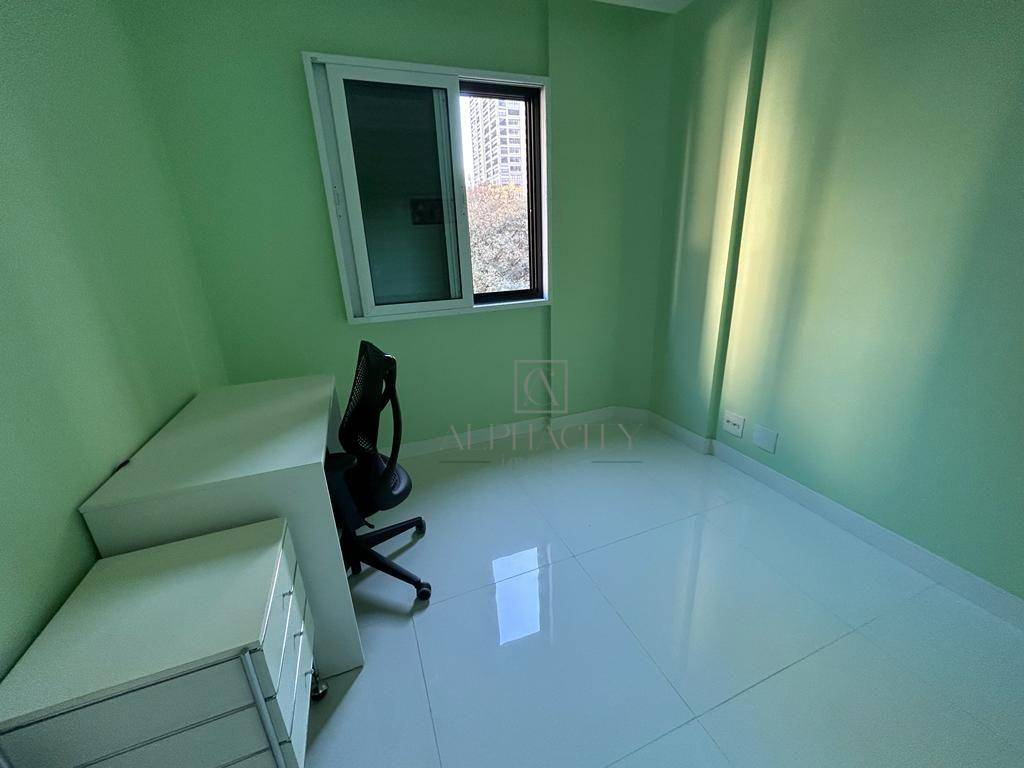 Apartamento à venda com 3 quartos, 84m² - Foto 19