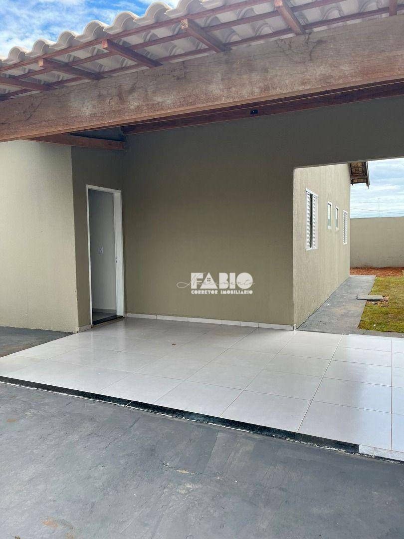 Casa à venda com 2 quartos, 99m² - Foto 1