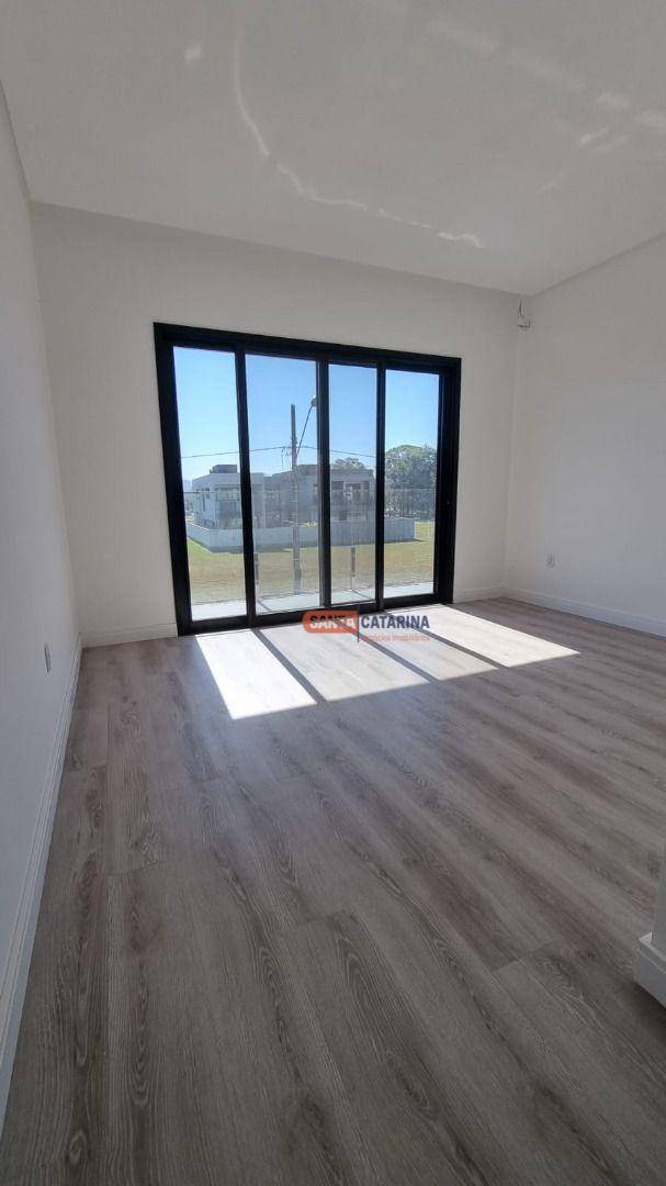 Casa à venda com 4 quartos, 234m² - Foto 26