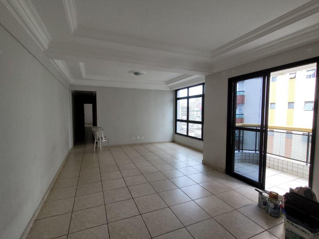 Apartamento à venda com 3 quartos, 120m² - Foto 2