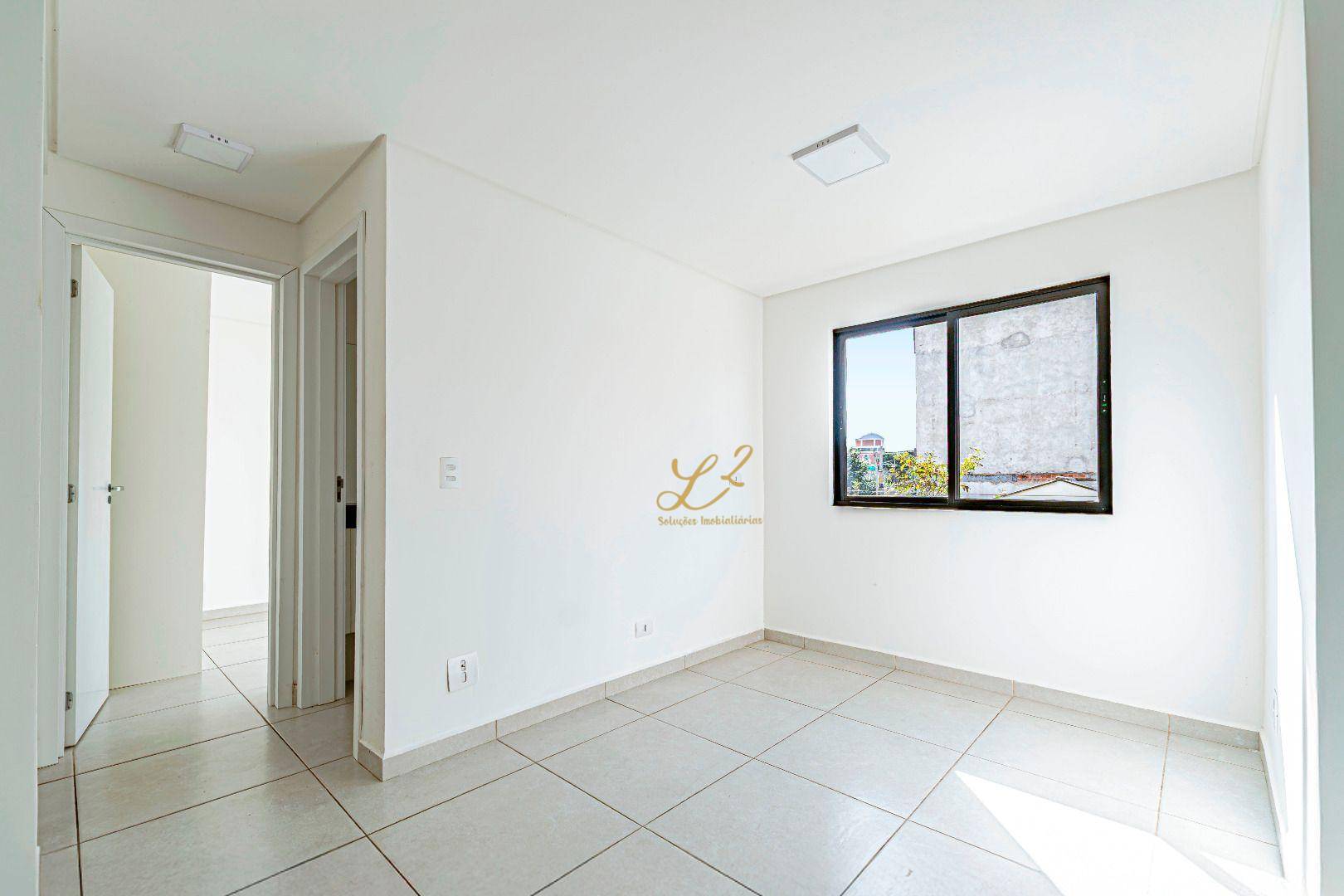 Apartamento para alugar com 2 quartos, 64m² - Foto 12