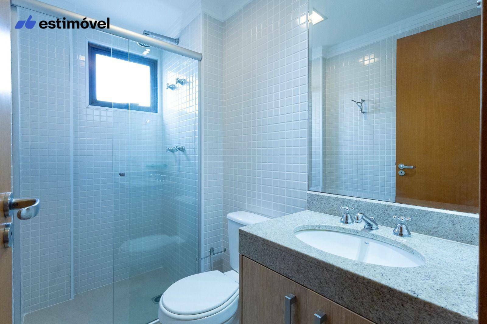 Apartamento para alugar com 3 quartos, 135m² - Foto 22