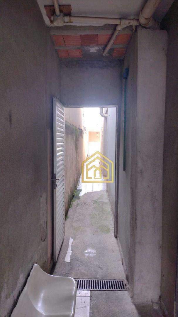 Sobrado à venda com 4 quartos, 250m² - Foto 28