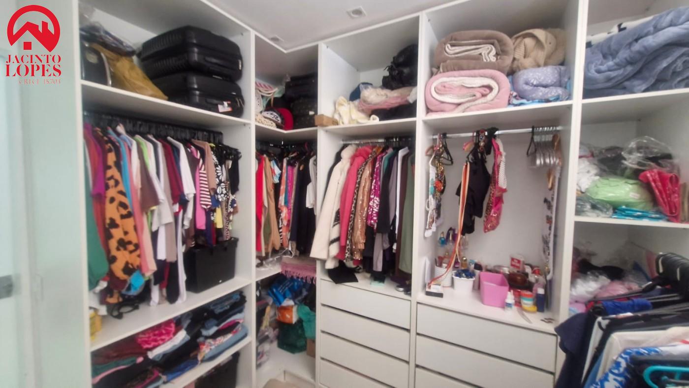 Casa de Condomínio à venda com 3 quartos, 250m² - Foto 25