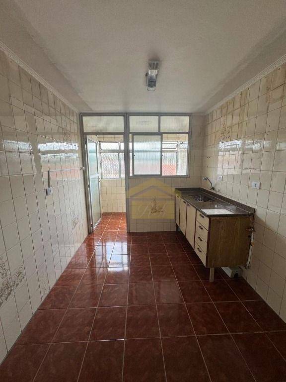 Apartamento à venda com 2 quartos, 63m² - Foto 11