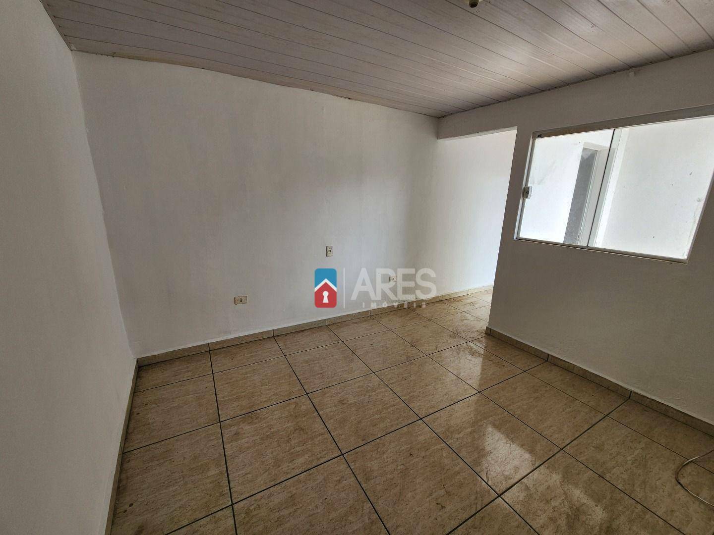 Casa à venda com 3 quartos, 90m² - Foto 8