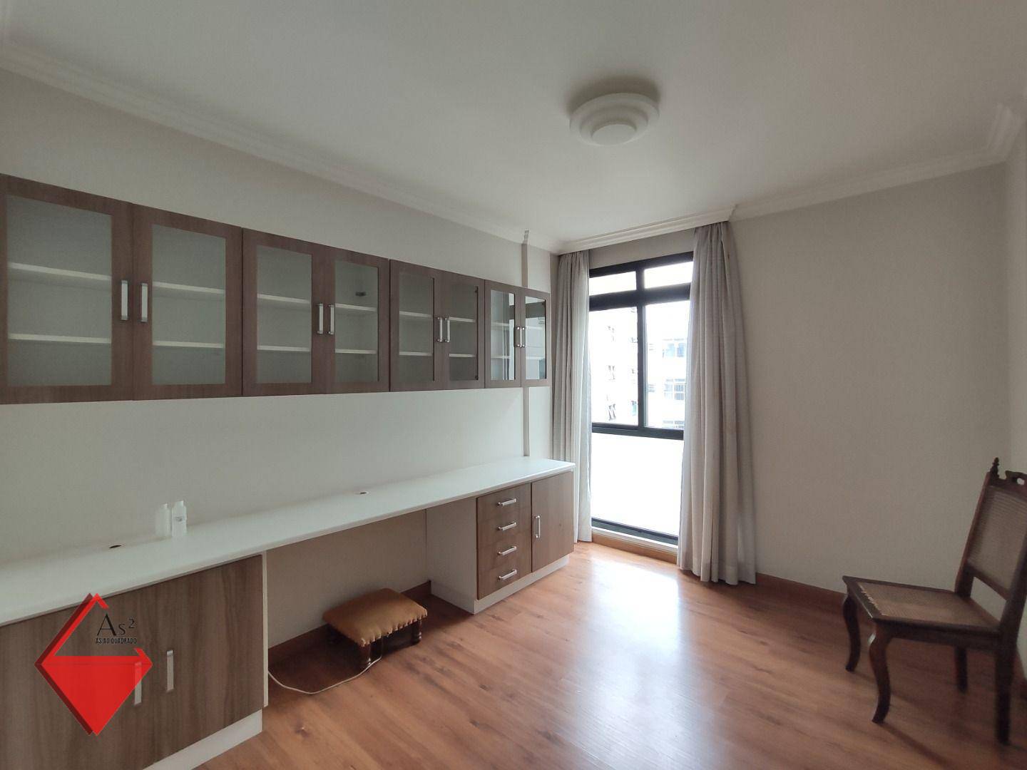 Apartamento à venda com 3 quartos, 136m² - Foto 5