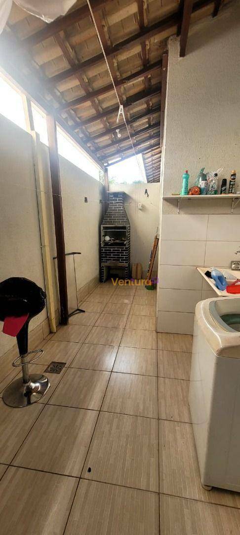 Casa à venda e aluguel com 2 quartos, 65m² - Foto 6