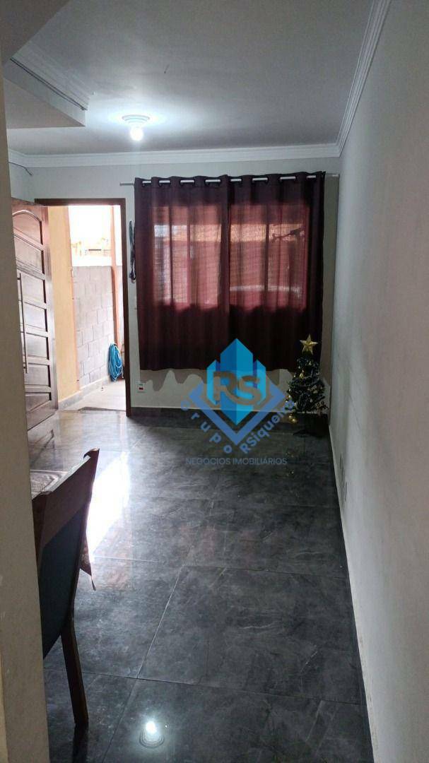 Sobrado à venda com 2 quartos, 70m² - Foto 4