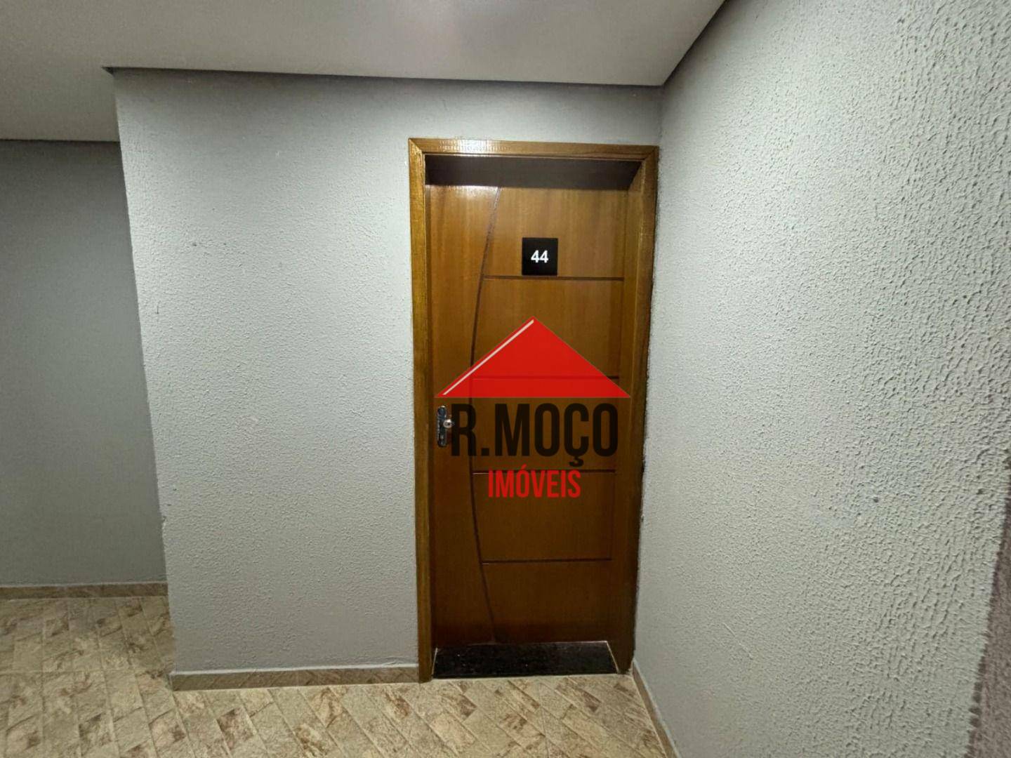 Apartamento à venda com 2 quartos, 40m² - Foto 4