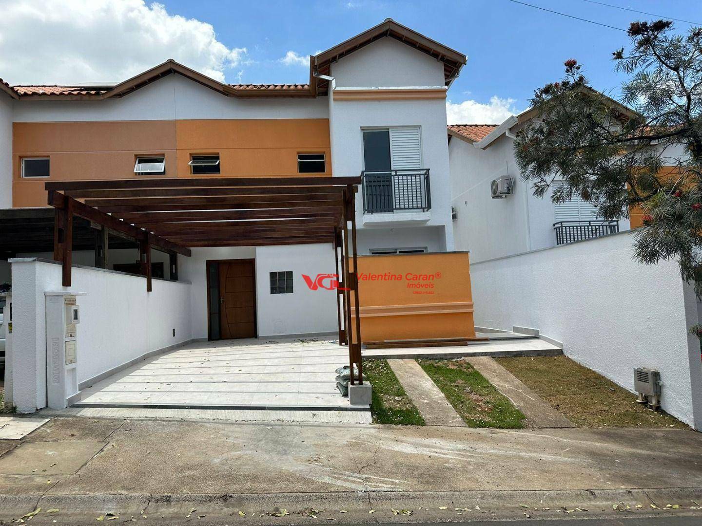 Sobrado à venda e aluguel com 3 quartos, 122m² - Foto 1