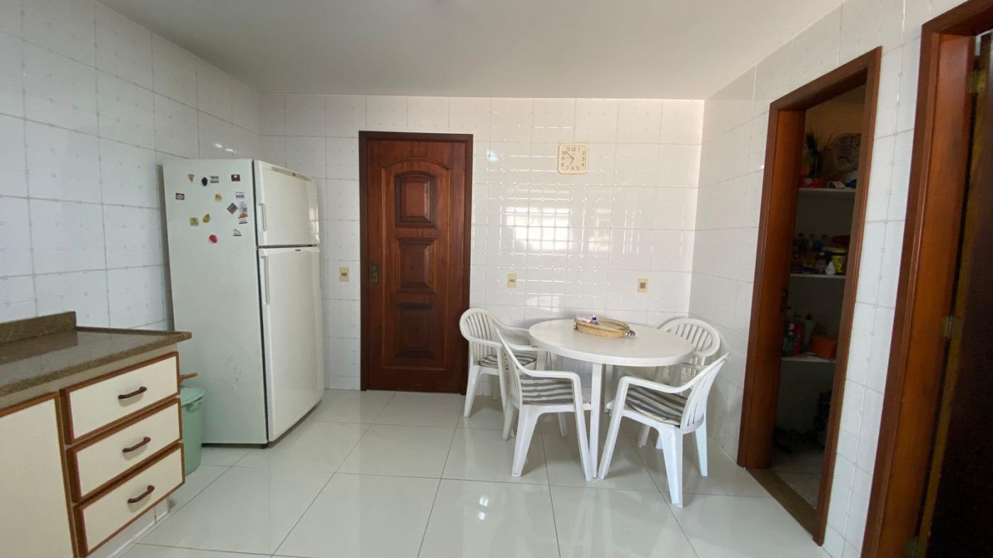 Apartamento à venda com 4 quartos, 144m² - Foto 18