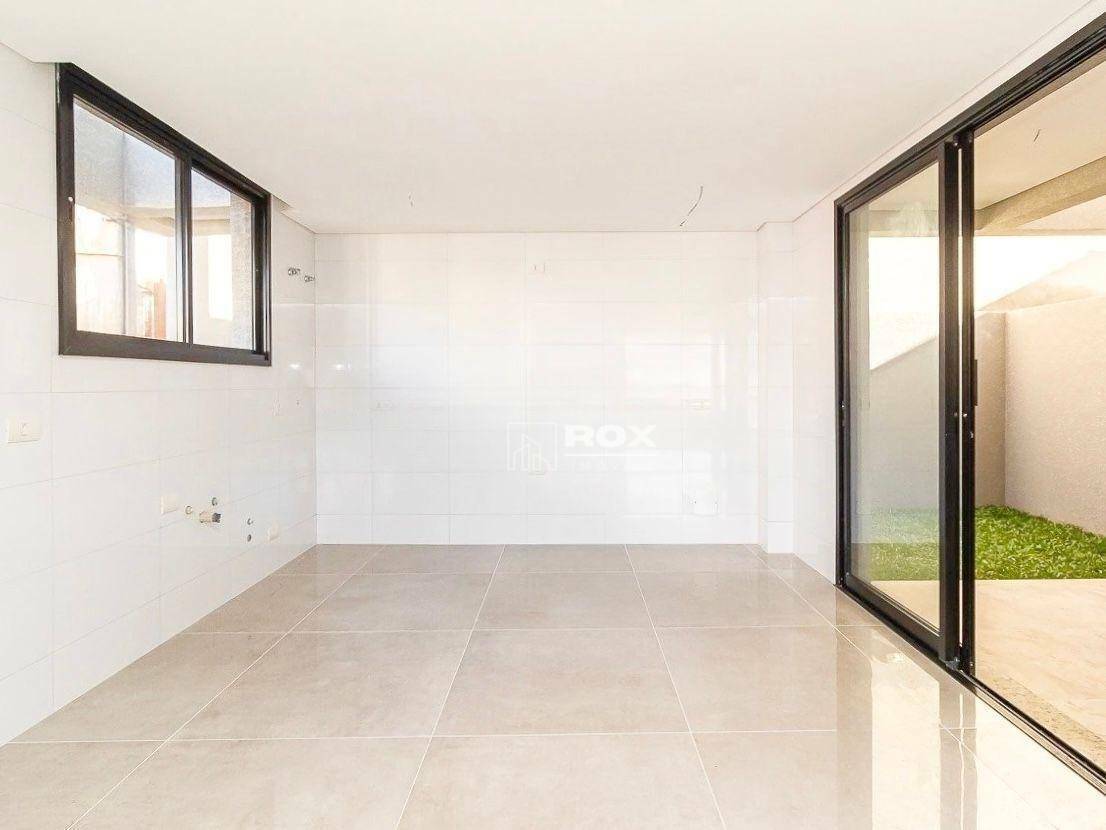 Casa de Condomínio à venda com 3 quartos, 218m² - Foto 14