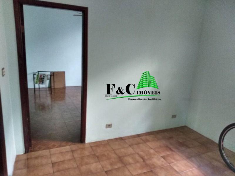 Casa à venda com 3 quartos, 250m² - Foto 8