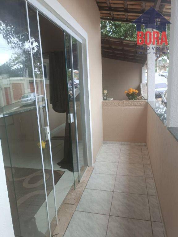 Sobrado à venda com 3 quartos, 340m² - Foto 2