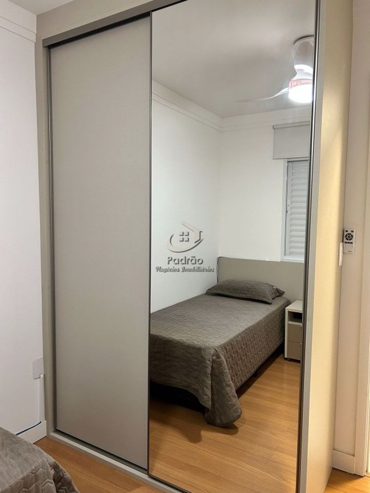 Apartamento à venda com 3 quartos, 98m² - Foto 10