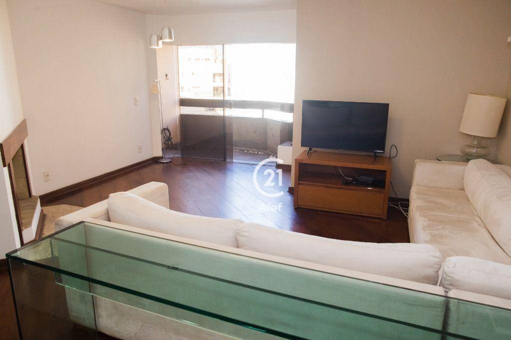 Apartamento à venda com 3 quartos, 154m² - Foto 8