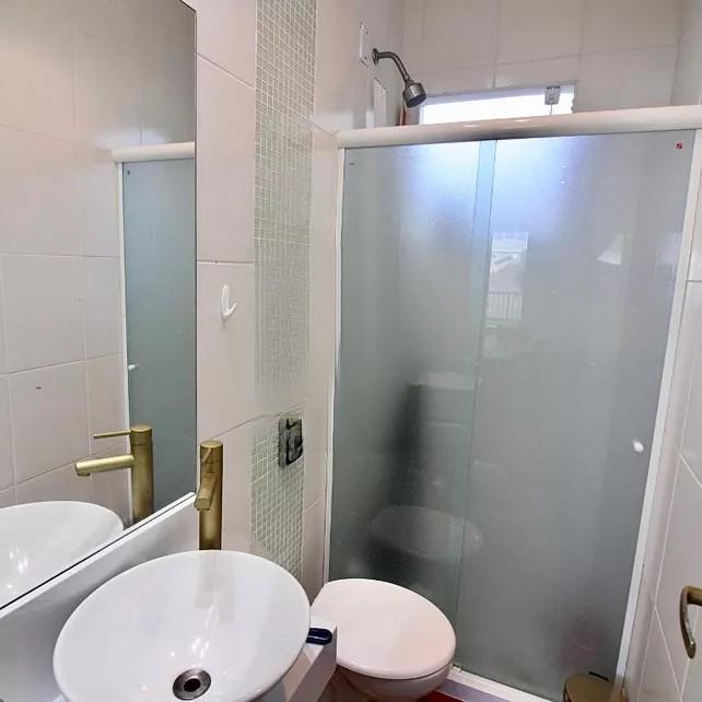 Casa de Condomínio à venda com 5 quartos, 180m² - Foto 17