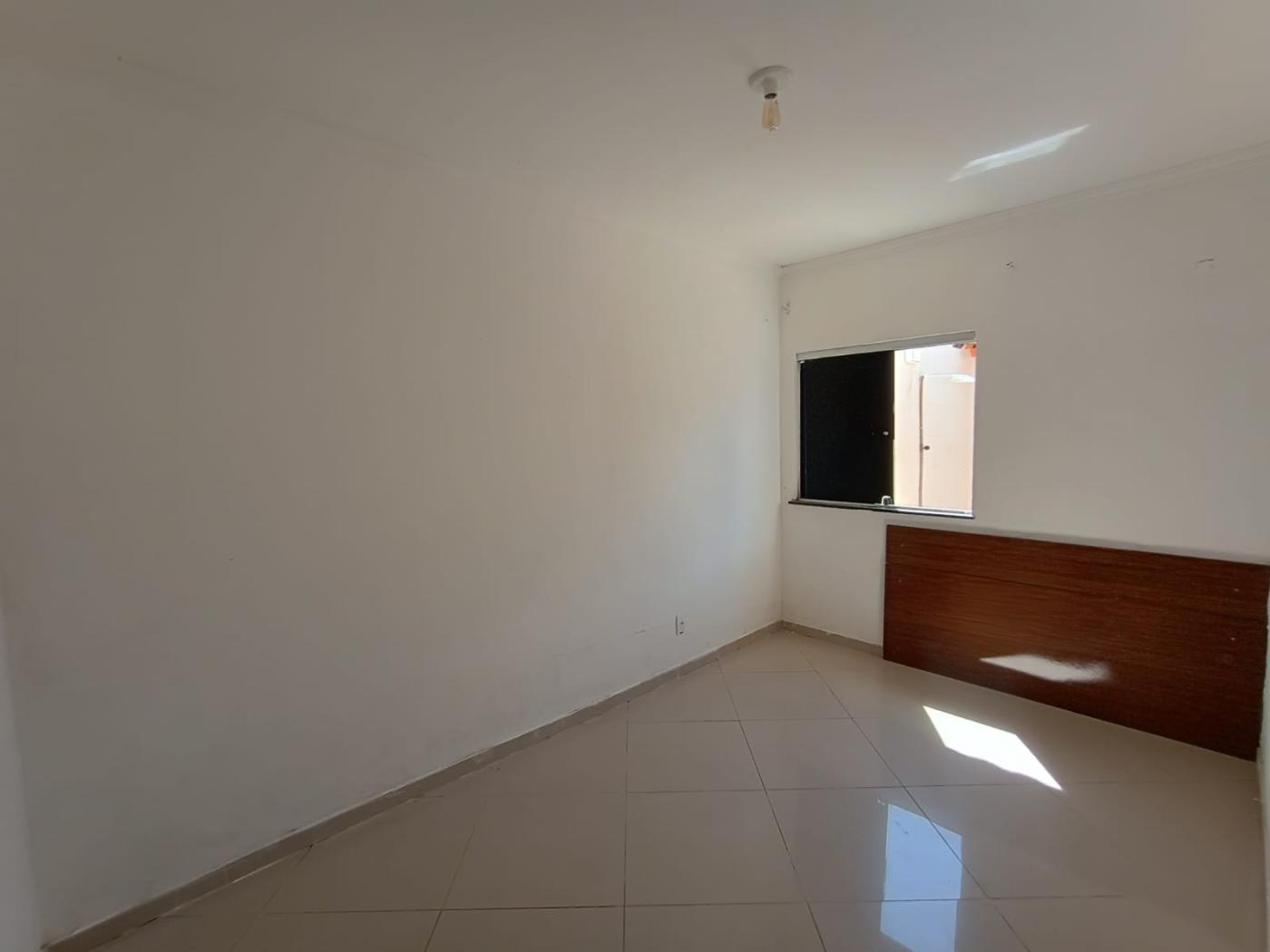 Casa para alugar com 4 quartos, 200m² - Foto 16