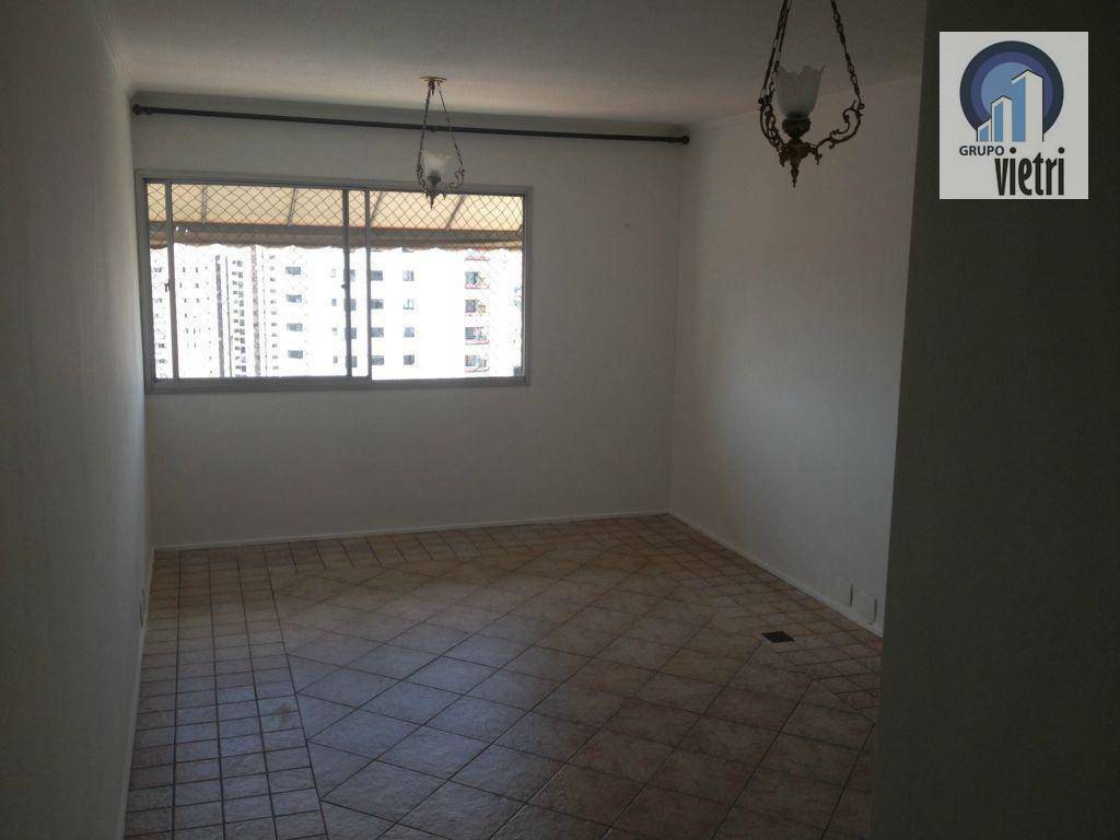 Apartamento à venda com 3 quartos, 75m² - Foto 3