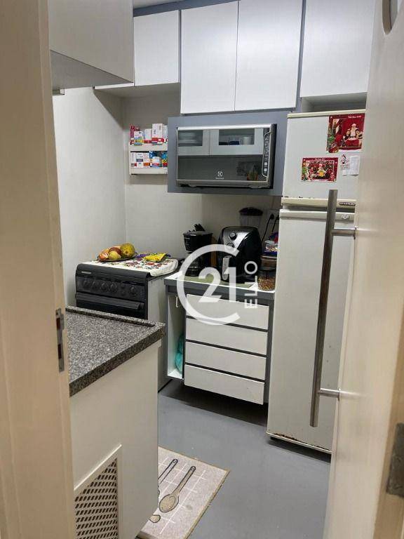 Apartamento à venda com 2 quartos, 56m² - Foto 13