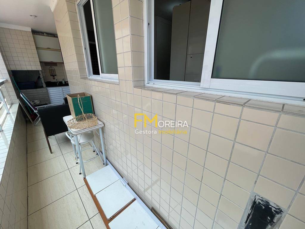 Apartamento à venda com 2 quartos, 66m² - Foto 4