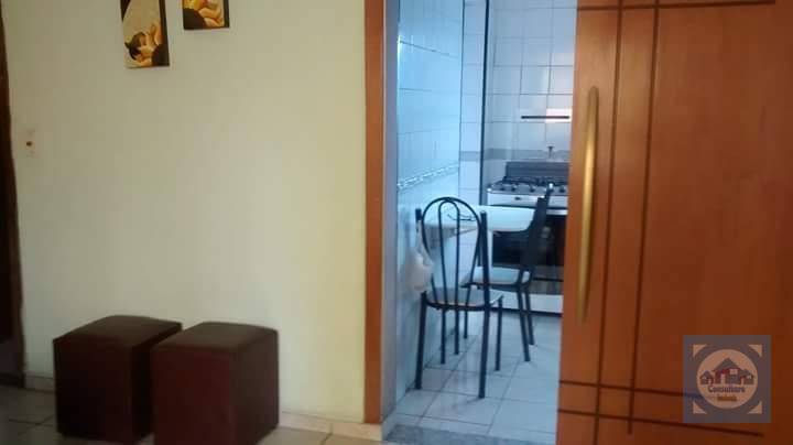 Apartamento à venda com 2 quartos, 70m² - Foto 3