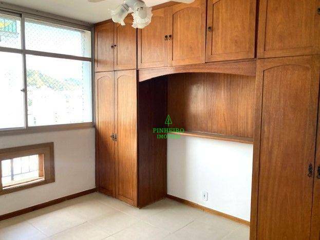 Apartamento à venda com 3 quartos, 163m² - Foto 19