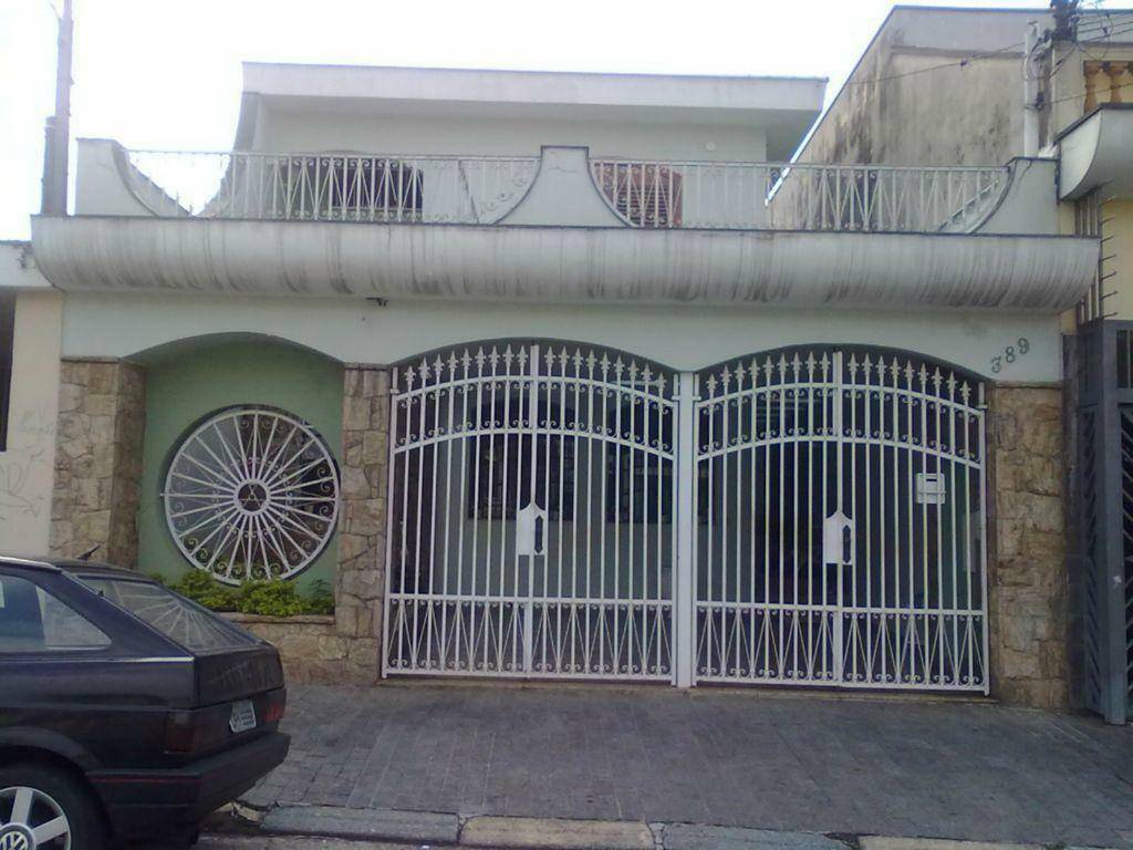 Sobrado à venda com 4 quartos, 250m² - Foto 1