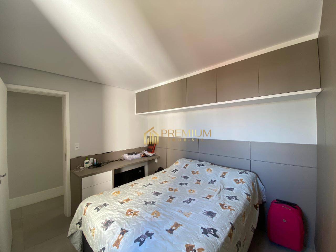 Apartamento à venda com 2 quartos, 83m² - Foto 18