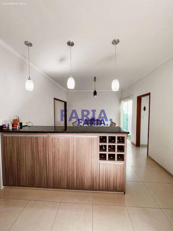 Casa à venda com 3 quartos, 175m² - Foto 6