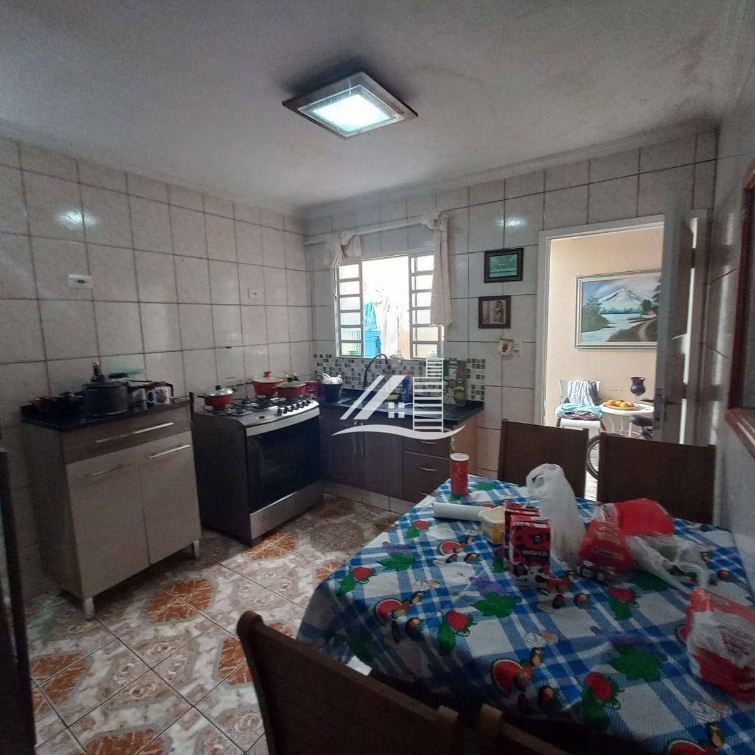 Sobrado à venda com 3 quartos, 100m² - Foto 4