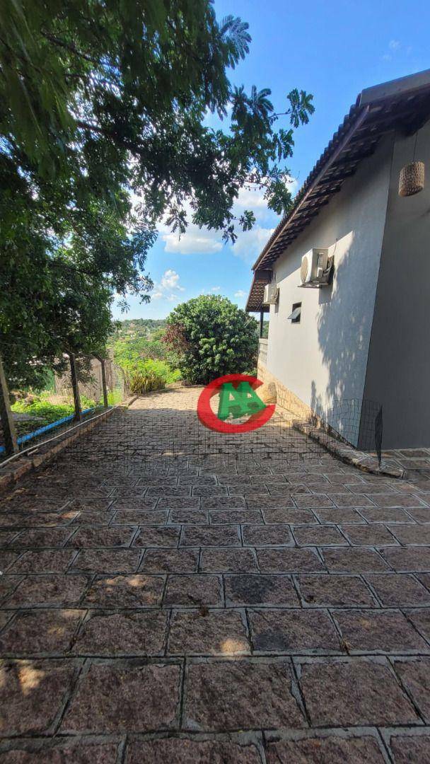 Chácara à venda com 3 quartos, 210m² - Foto 9