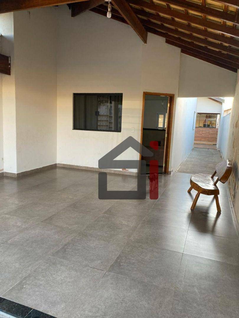 Casa à venda com 2 quartos, 147m² - Foto 3