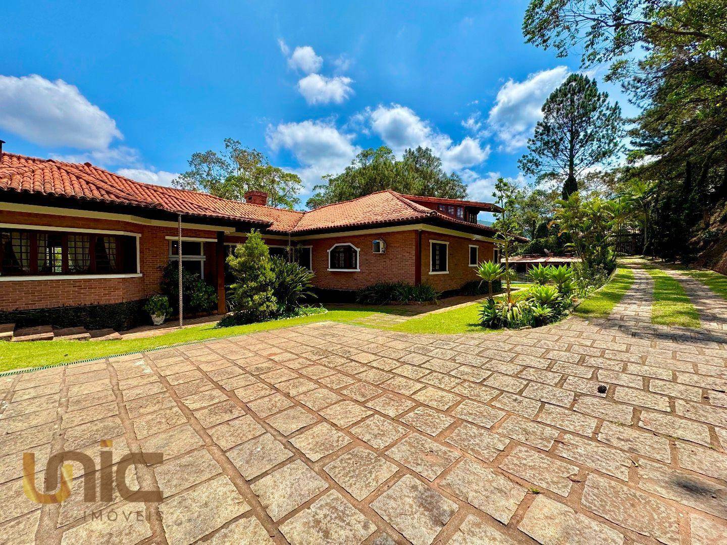 Casa de Condomínio à venda e aluguel com 7 quartos, 349m² - Foto 5