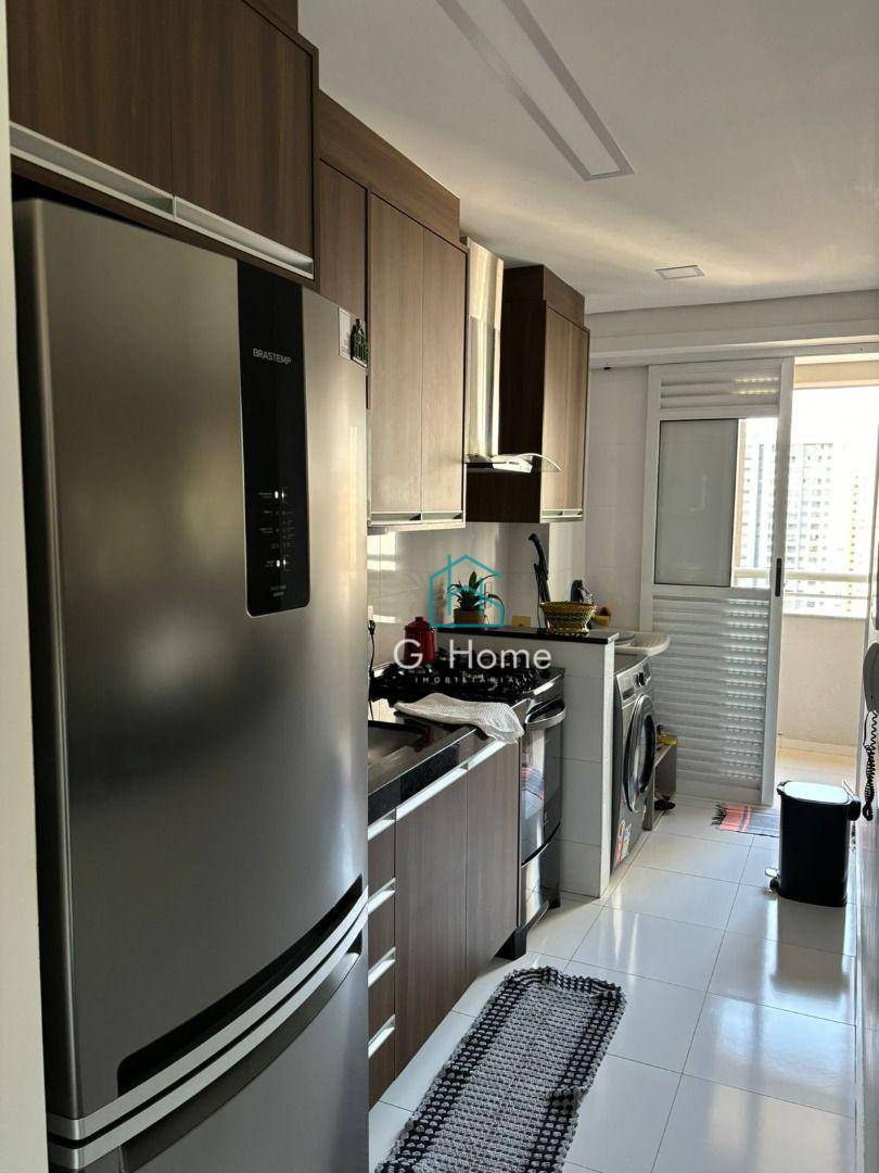 Apartamento para alugar com 2 quartos, 76m² - Foto 4