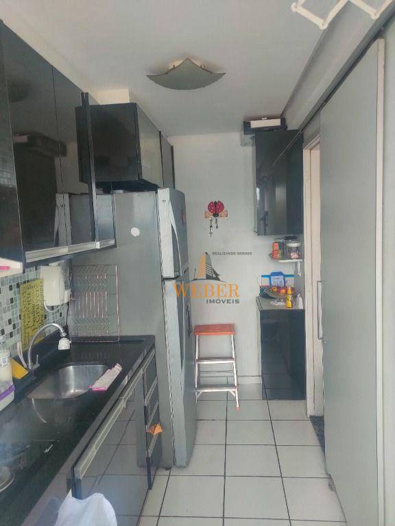 Apartamento à venda com 2 quartos, 50m² - Foto 12