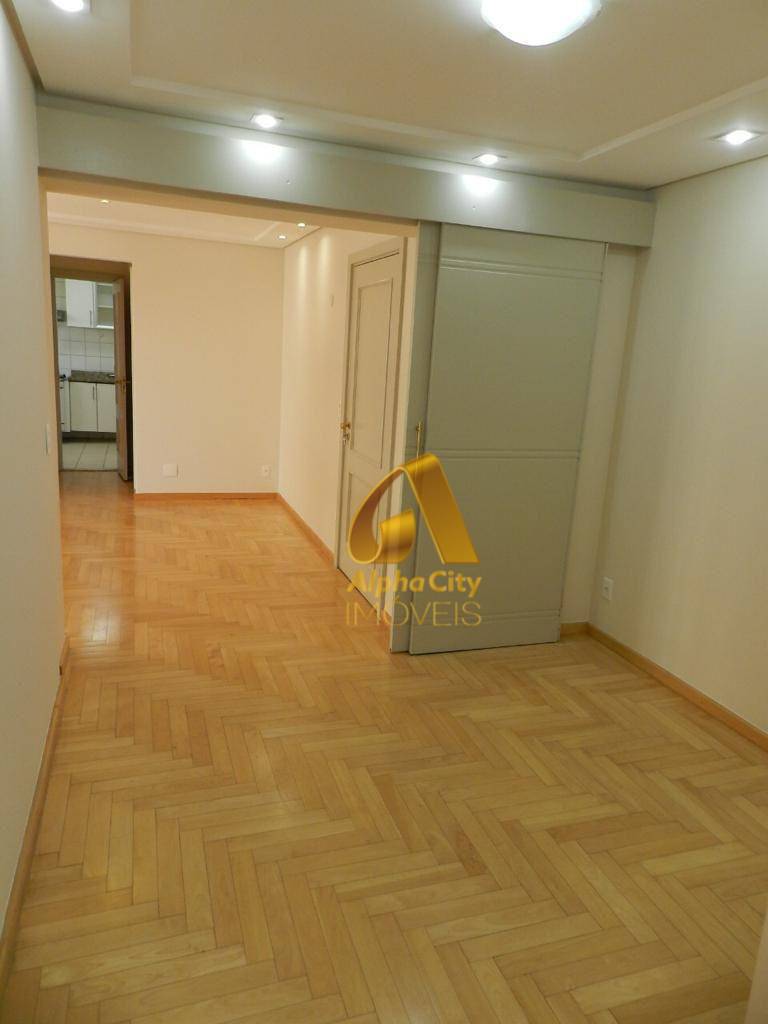 Apartamento à venda com 3 quartos, 108m² - Foto 2