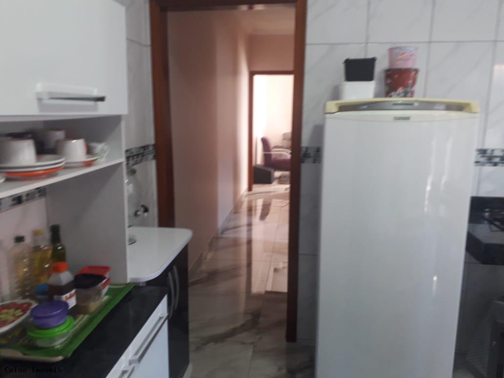 Casa à venda com 2 quartos, 100m² - Foto 6