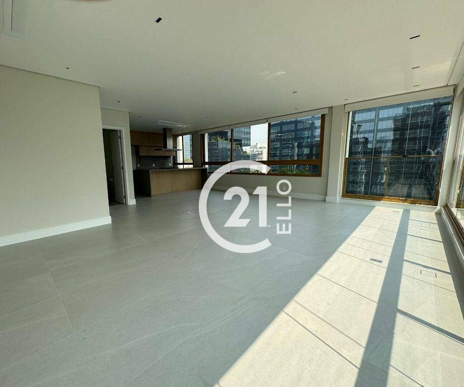 Apartamento para alugar com 3 quartos, 147m² - Foto 1