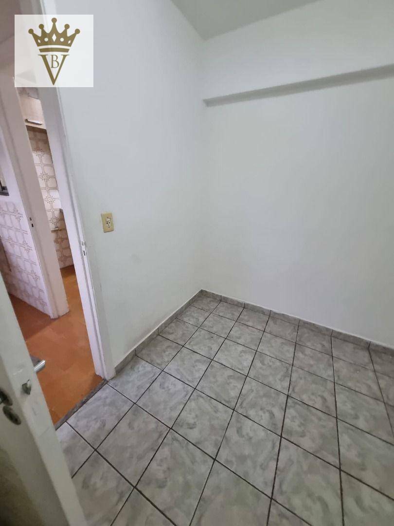 Apartamento à venda com 2 quartos, 70m² - Foto 15