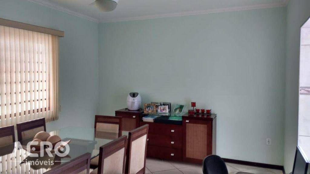 Casa, 3 quartos, 204 m² - Foto 17